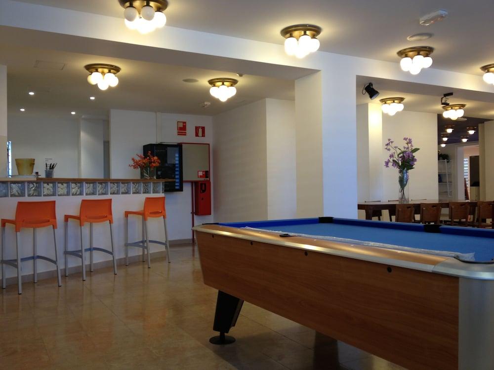 Estrella De Mar Youth Hostel Calella Esterno foto
